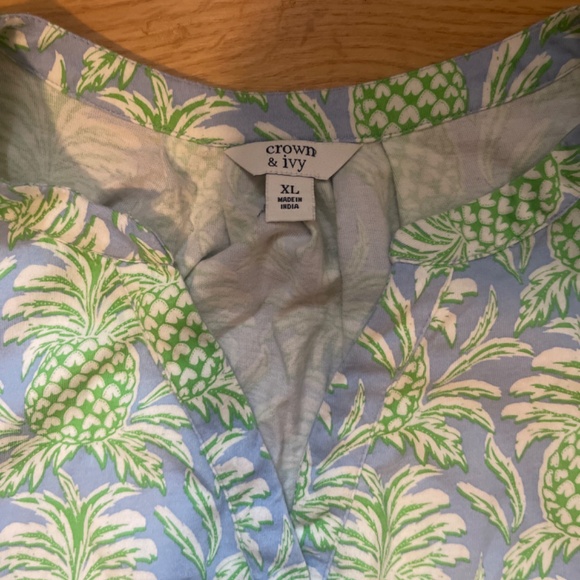 crown & ivy Sleeveless Cotton Top / Blouse with Pineapples - Picture 5 of 6